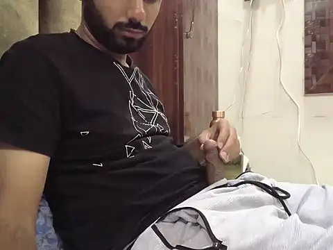 Snapshot of brownie_cake_cb chatting on 11/07/25, 04:29 brownie cake cb online show from 11/07/25, 04:29