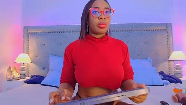 CaseyMoon online show from 06/19/26, 12:31