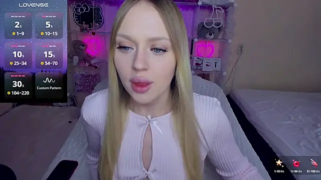 Snapshot of ElinOceanX chatting on 02/28/25, 01:36 ElinOceanX online show from 02/28/25, 01:36