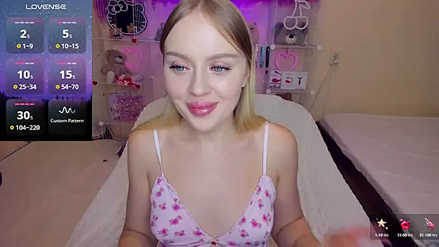 Snapshot of ElinOceanX chatting on 03/04/25, 07:43 ElinOceanX online show from 03/04/25, 07:43