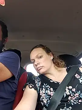 Snapshot of TryingWind chatting on 10/26/25, 09:59 TryingWind online show from 10/26/25, 09:59