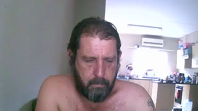 Snapshot of TryingWind chatting on 12/22/25, 12:02 TryingWind online show from 12/22/25, 12:02