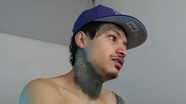 trieone online show from 12/28/24, 08:16