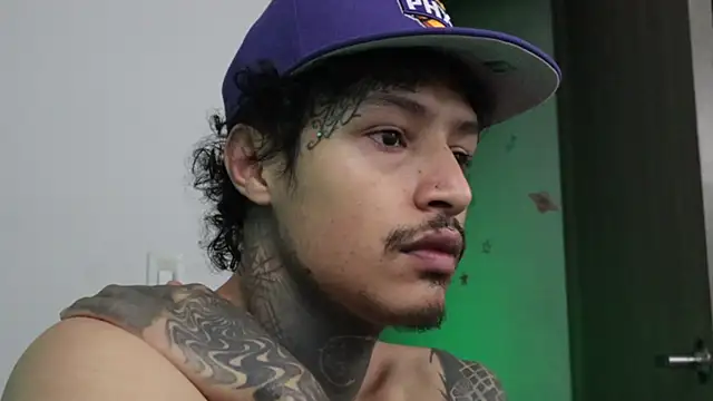 trieone online show from 12/05/25, 06:22