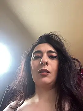 Snapshot of Curvy_bigtitts chatting on 03/10/26, 09:25 Curvy bigtitts online show from 03/10/26, 09:25