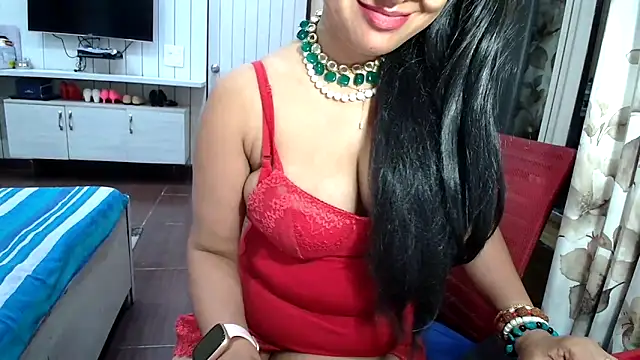 yourradhika online show from 06/16/26, 08:55