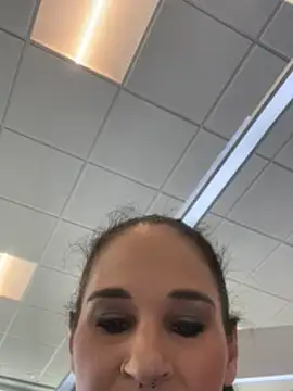 lolabunny9 online show from 01/31/25, 05:53