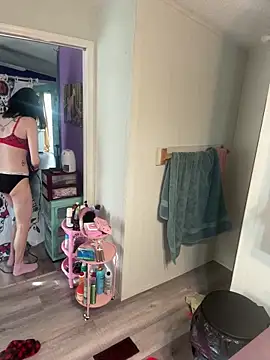 lolabunny9 online show from 12/17/25, 02:56