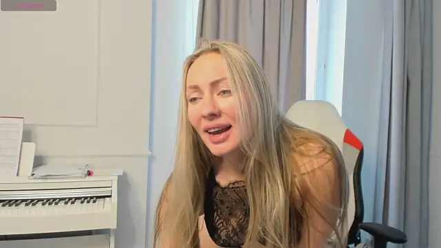 Veola new online show from 12/21/24, 06:41