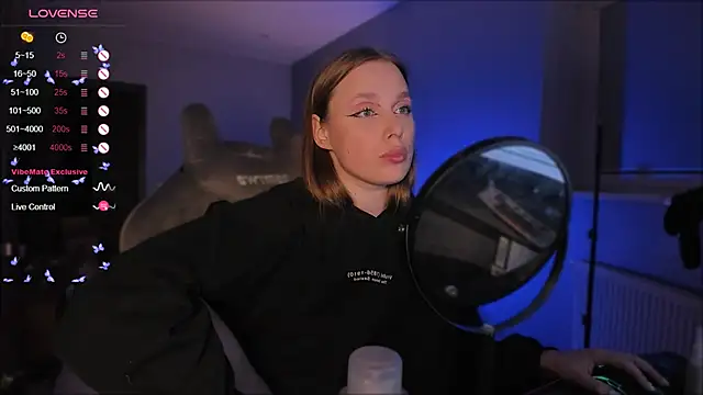 Snapshot of Rachel_Ro chatting on 12/09/24, 10:52 Rachel Ro online show from 12/09/24, 10:52