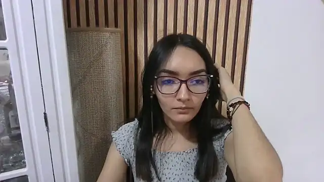 LinzyBaner online show from 02/13/25, 12:35