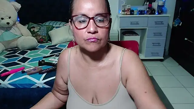 pervert mommy  online show from 12/20/25, 11:06