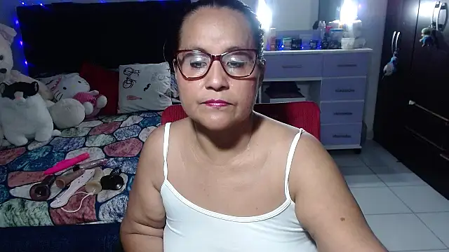 pervert mommy  online show from 01/06/26, 09:46