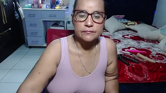pervert mommy  online show from 06/11/26, 09:51
