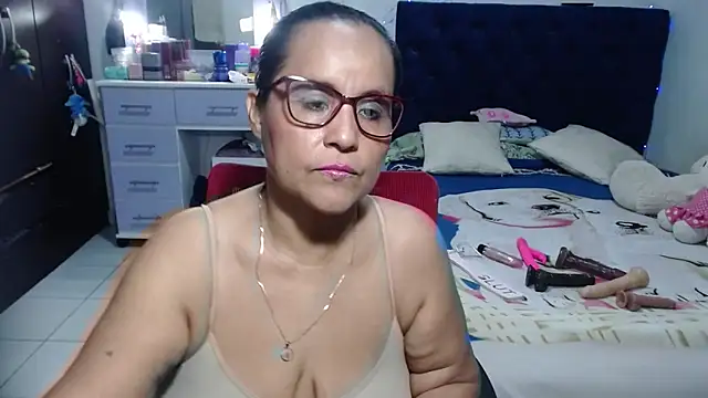 pervert mommy  online show from 06/18/26, 09:25
