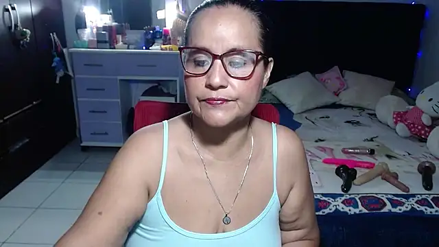 pervert mommy  online show from 06/20/26, 11:57