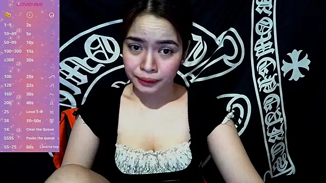 Snapshot of _preciousmoira_ chatting on 06/17/26, 12:57 preciousmoira online show from 06/17/26, 12:57