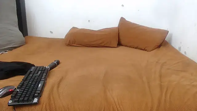 XHotJuicyBootyXX online show from 03/22/25, 08:18