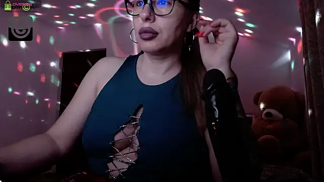 Snapshot of SonyaDevon chatting on 01/30/25, 04:06 SonyaDevon online show from 01/30/25, 04:06