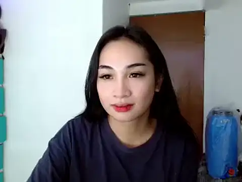 SweetLilly 18 online show from 12/13/24, 04:49