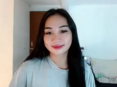 SweetLilly 18 online show from 12/18/24, 03:00