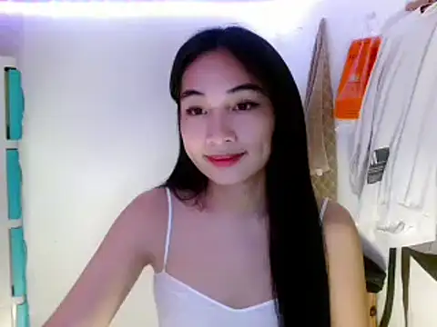 SweetLilly 18 online show from 03/12/25, 02:20