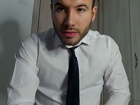 Snapshot of Justynn1 chatting on 01/17/25, 01:25 Justynn1 online show from 01/17/25, 01:25