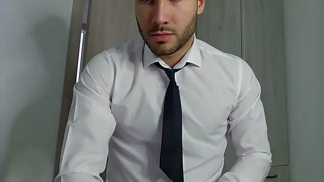 Snapshot of Justynn1 chatting on 02/21/25, 06:51 Justynn1 online show from 02/21/25, 06:51