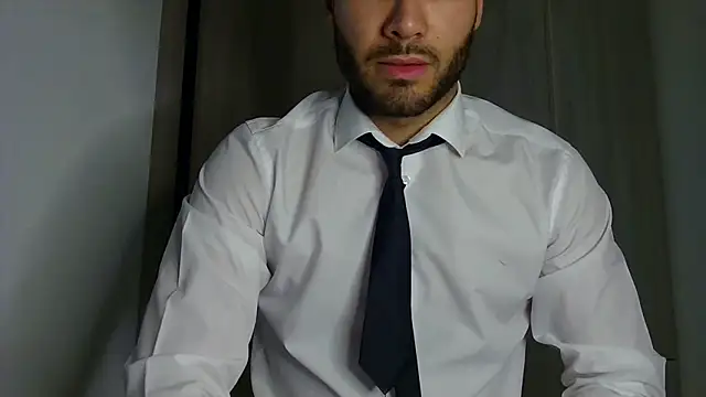 Snapshot of Justynn1 chatting on 04/21/26, 11:18 Justynn1 online show from 04/21/26, 11:18