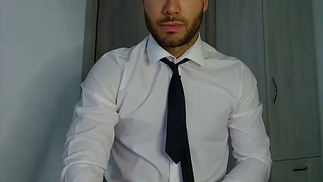 Snapshot of Justynn1 chatting on 05/16/26, 02:19 Justynn1 online show from 05/16/26, 02:19