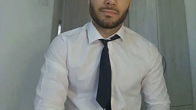 Snapshot of Justynn1 chatting on 05/18/26, 04:51 Justynn1 online show from 05/18/26, 04:51