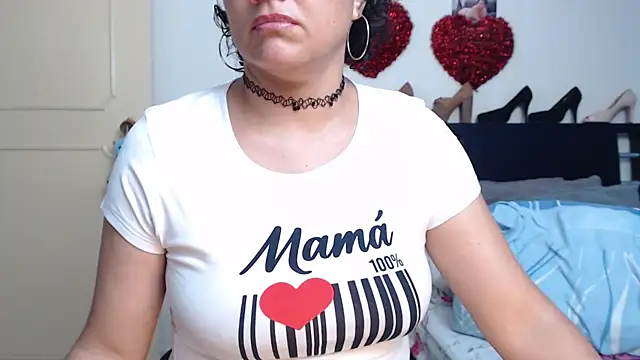 Snapshot of GlendaStarx chatting on 02/21/25, 12:16 GlendaStarx online show from 02/21/25, 12:16