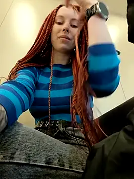 Frost foxy online show from 10/18/25, 02:25