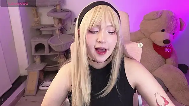 KuroChan420 online show from 02/01/26, 02:10