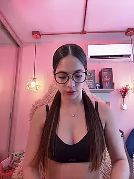 Zoe Bae online show from 02/12/25, 09:33