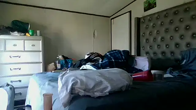 Snapshot of Sitonmyface2020@xh chatting on 02/27/25, 01:16 Sitonmyface2020xh online show from 02/27/25, 01:16