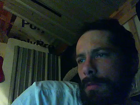 Snapshot of Sitonmyface2020@xh chatting on 11/01/25, 06:15 Sitonmyface2020xh online show from 11/01/25, 06:15