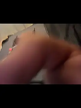 Snapshot of Sitonmyface2020@xh chatting on 11/13/25, 01:26 Sitonmyface2020xh online show from 11/13/25, 01:26