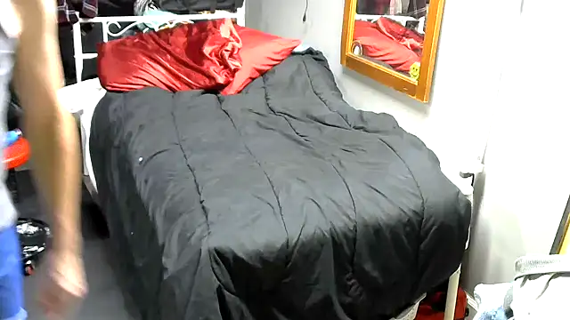 Snapshot of jjdirty6996 chatting on 11/29/25, 04:48 jjdirty6996 online show from 11/29/25, 04:48