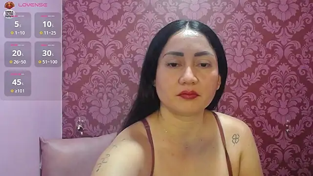 juliana diaz online show from 06/12/26, 11:42