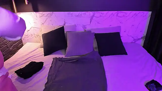 Shannonshine online show from 11/01/25, 06:48