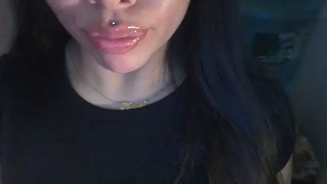 Snapshot of DulceAngelica chatting on 11/01/25, 05:09 DulceAngelica online show from 11/01/25, 05:09