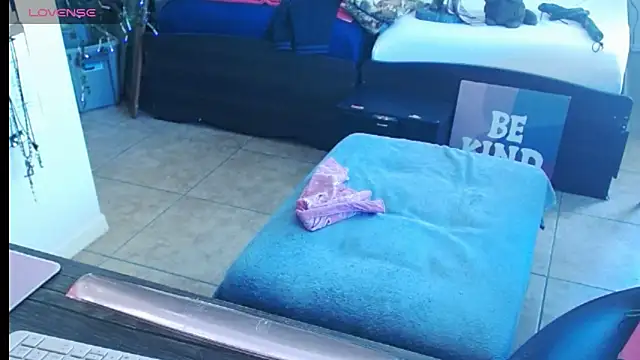 Snapshot of mycock2474u chatting on 03/21/25, 07:46 mycock2474u online show from 03/21/25, 07:46