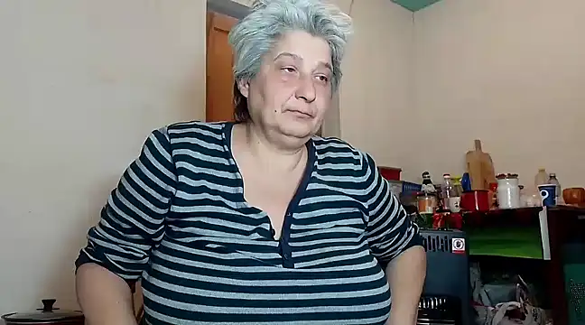 Snapshot of ExquisiteMature chatting on 01/25/25, 09:04 ExquisiteMature online show from 01/25/25, 09:04