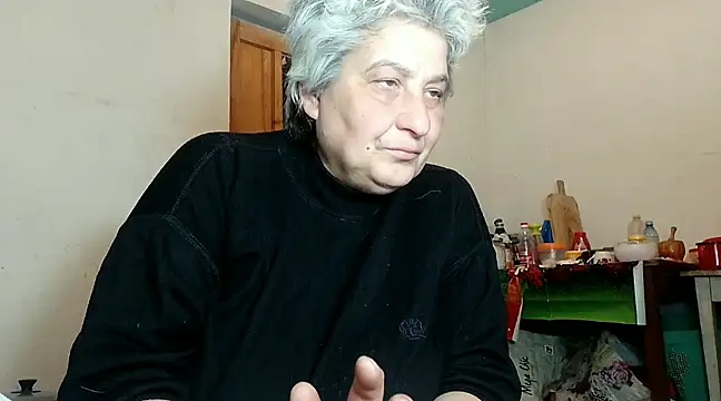 Snapshot of ExquisiteMature chatting on 01/26/25, 03:47 ExquisiteMature online show from 01/26/25, 03:47