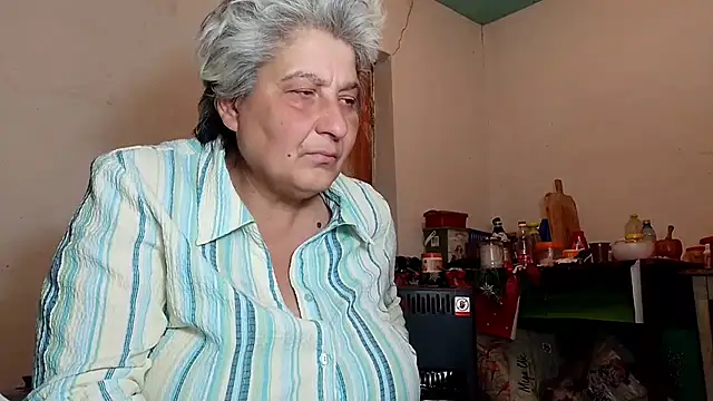 Snapshot of ExquisiteMature chatting on 01/26/25, 09:51 ExquisiteMature online show from 01/26/25, 09:51