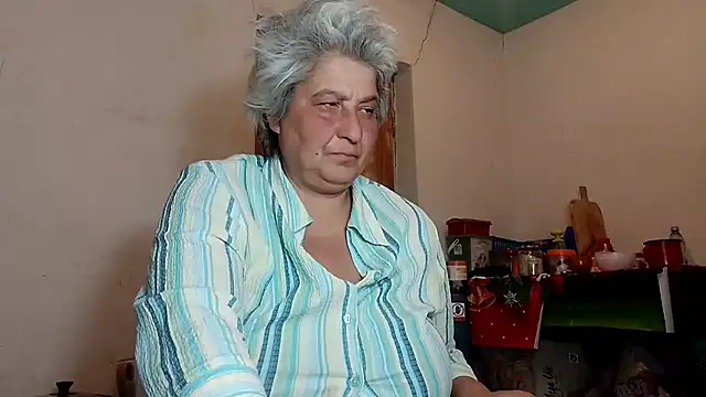 Snapshot of ExquisiteMature chatting on 01/29/25, 07:00 ExquisiteMature online show from 01/29/25, 07:00