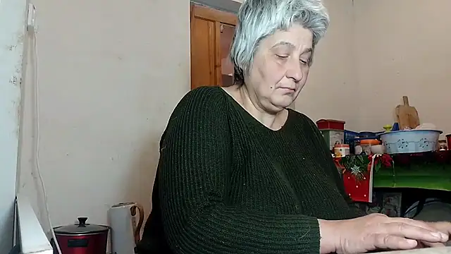 Snapshot of ExquisiteMature chatting on 02/09/25, 12:41 ExquisiteMature online show from 02/09/25, 12:41