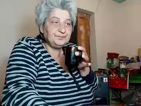 Snapshot of ExquisiteMature chatting on 02/16/25, 02:21 ExquisiteMature online show from 02/16/25, 02:21