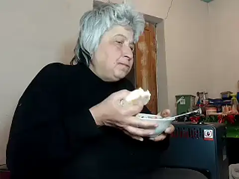 Snapshot of ExquisiteMature chatting on 02/20/25, 07:23 ExquisiteMature online show from 02/20/25, 07:23